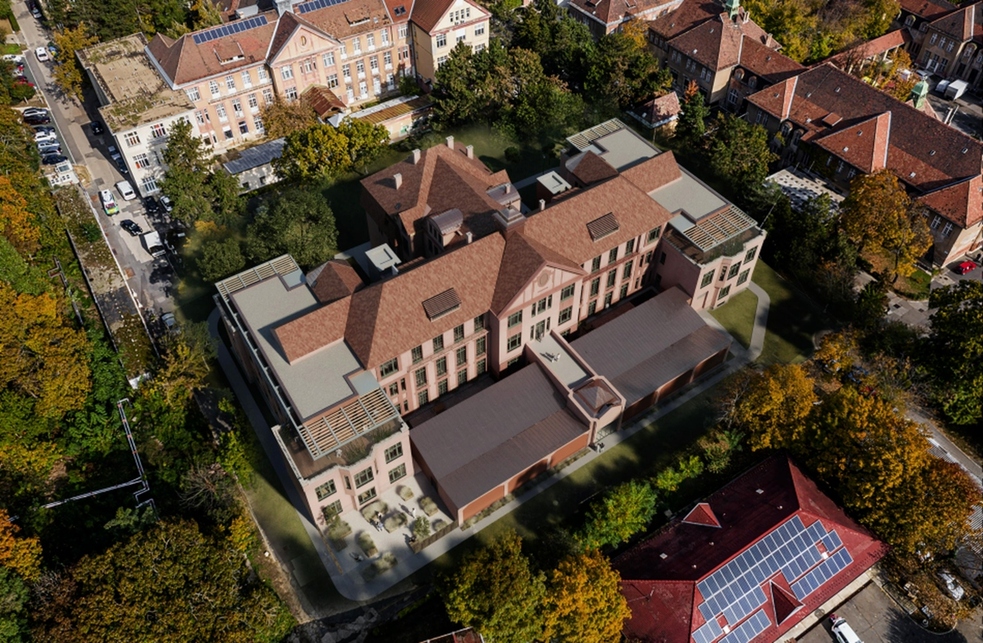 Az Észak-Közép-budai Centrum, Új Szent János Kórház és Szakrendelő kialakítása keretében a 27. sz. épület átalakítása, bővítése, látványterv.

Forrás: ÉTDR (Építészfórum archívum)
