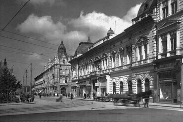 A Széchényi tér 1947-ben. Forrás: Fortepan / Kozma János
