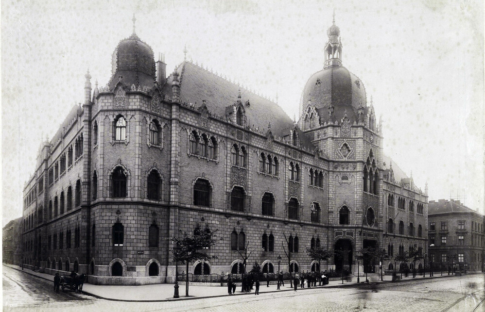 Üllői út 33-37., Iparművészeti Múzeum. Klösz György felvétele 1896 után készült. Forrás: Fortepan / Budapest Főváros Levéltára. Levéltári jelzet: HU.BFL.XV.19.d.1.08.119
