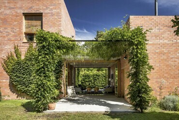 Casa 1101. Sant Cugat del Vallés, Barcelona. 2013. 

Fotó: Adriá Goula
