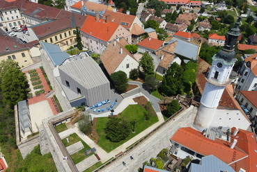 Veszprém Európa kulturális fővárosa volt 2023-ban. Ennek köszönhetően kertek is megújulhattak. Vezető tervező: Balogh Péter István, s73
