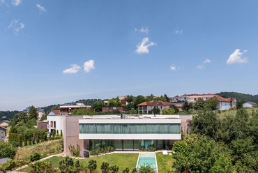 The Red Goat, Pristina, Koszovó / Maden Group
