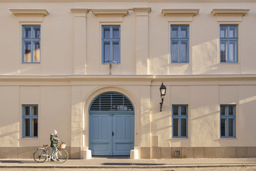 Piarista Iskola, Mosonmagyaróvár / Cseh András, CAN Architects. Fotó: Alex Shoots Buildings (Építészfórum archívum)

