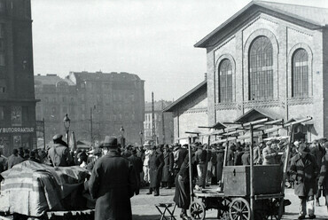 Fiumei út a Teleki László térnél, 1940. Forrás: Fortepan / Vaskapu utca
