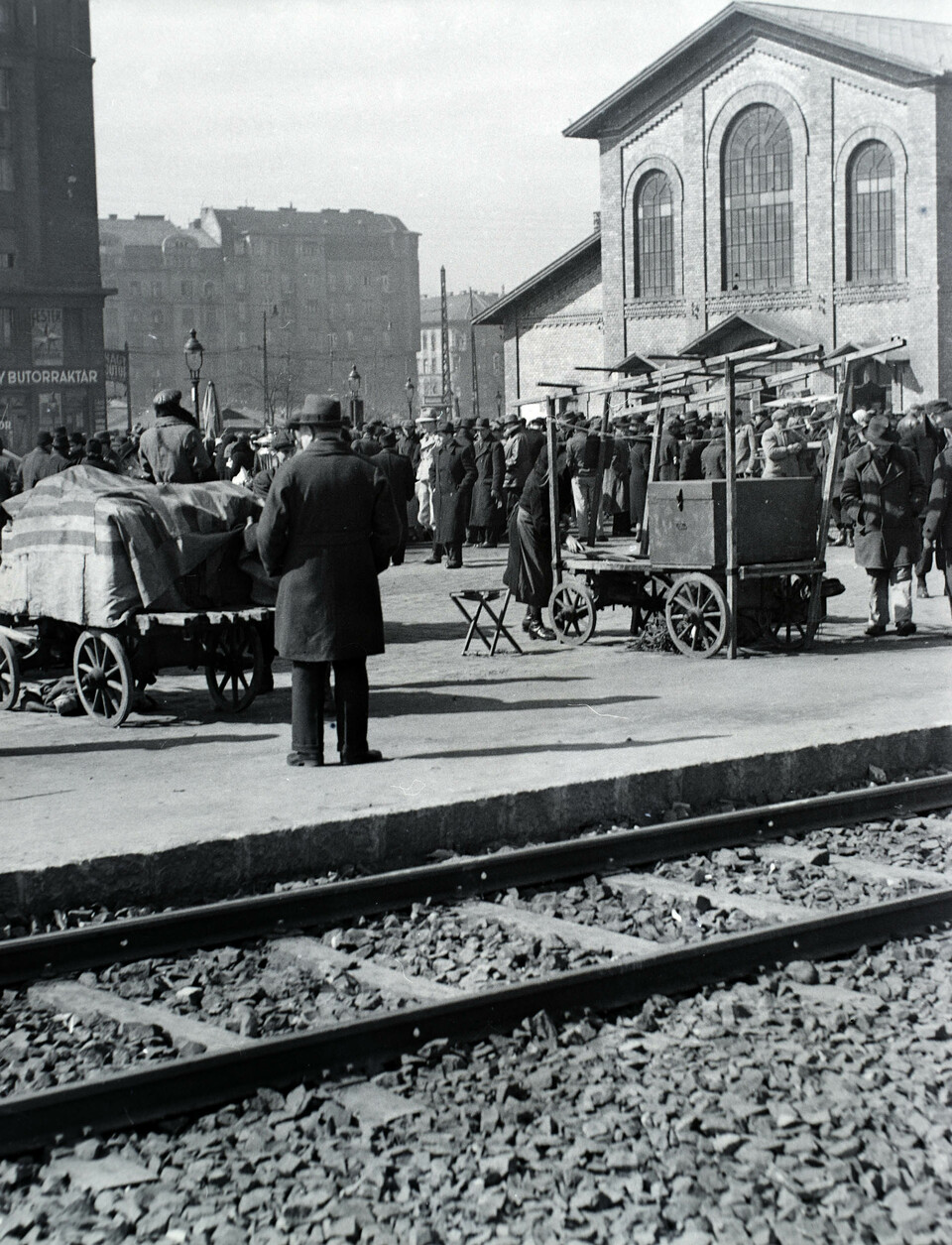 Fiumei út a Teleki László térnél, 1940. Forrás: Fortepan / Vaskapu utca
