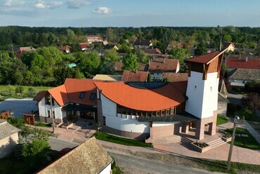 Czégány Sándor – Vándorépítész Kft. – Református Templom és Gyülekezeti Ház, Szigetszentmárton
