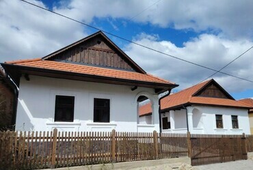 Bókáné Bakos Mária – Timpanon Architekt Kft. – Két Családi Lakóépület, Szuha
