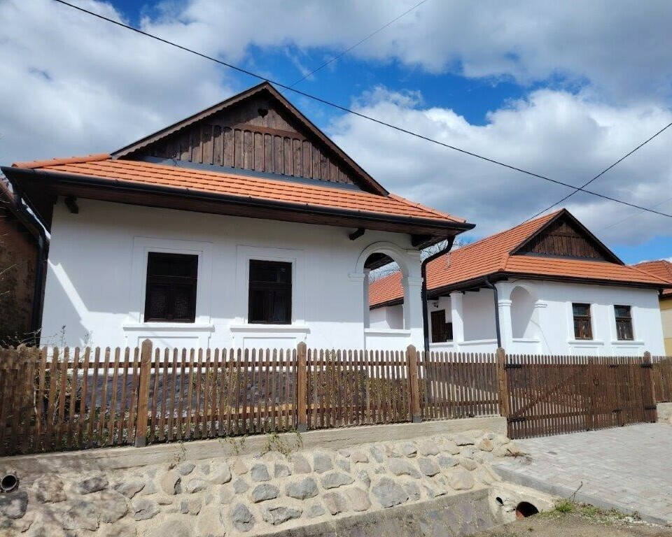 Bókáné Bakos Mária – Timpanon Architekt Kft. – Két Családi Lakóépület, Szuha
